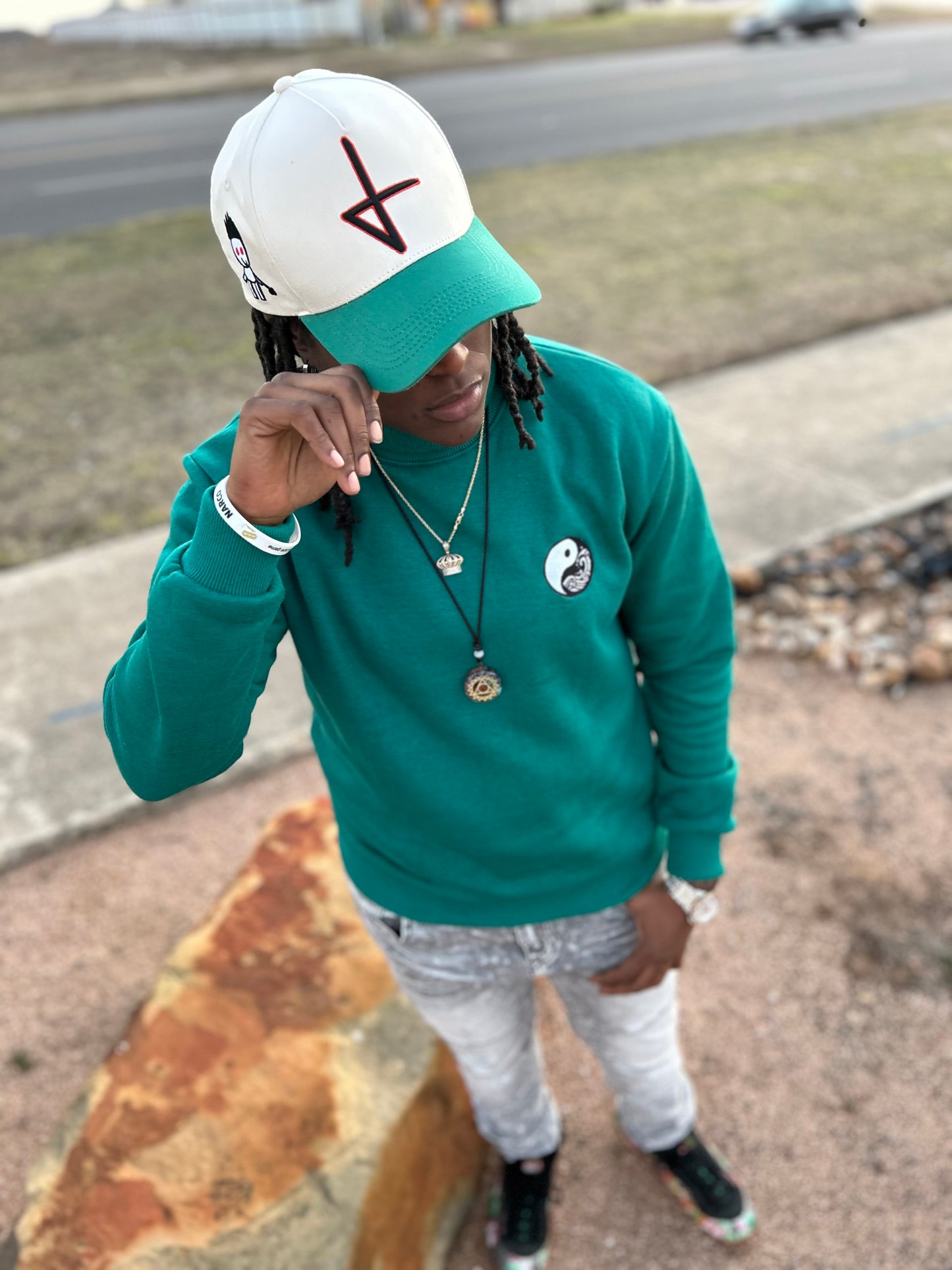 Lord Jordvn X PEGSTYLES YING YANG WATERS TURTLENECK SWEATERS